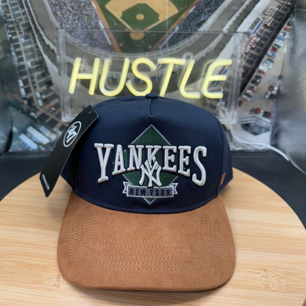 NEW YORK YANKEES 'DIAMOND' 47 OFFSIDESNAPBACK NWT